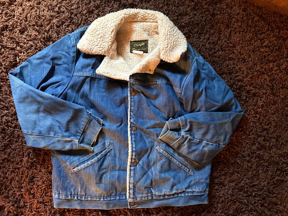 Men's Wrangler Jean Coat with Sherpa style Lining Large